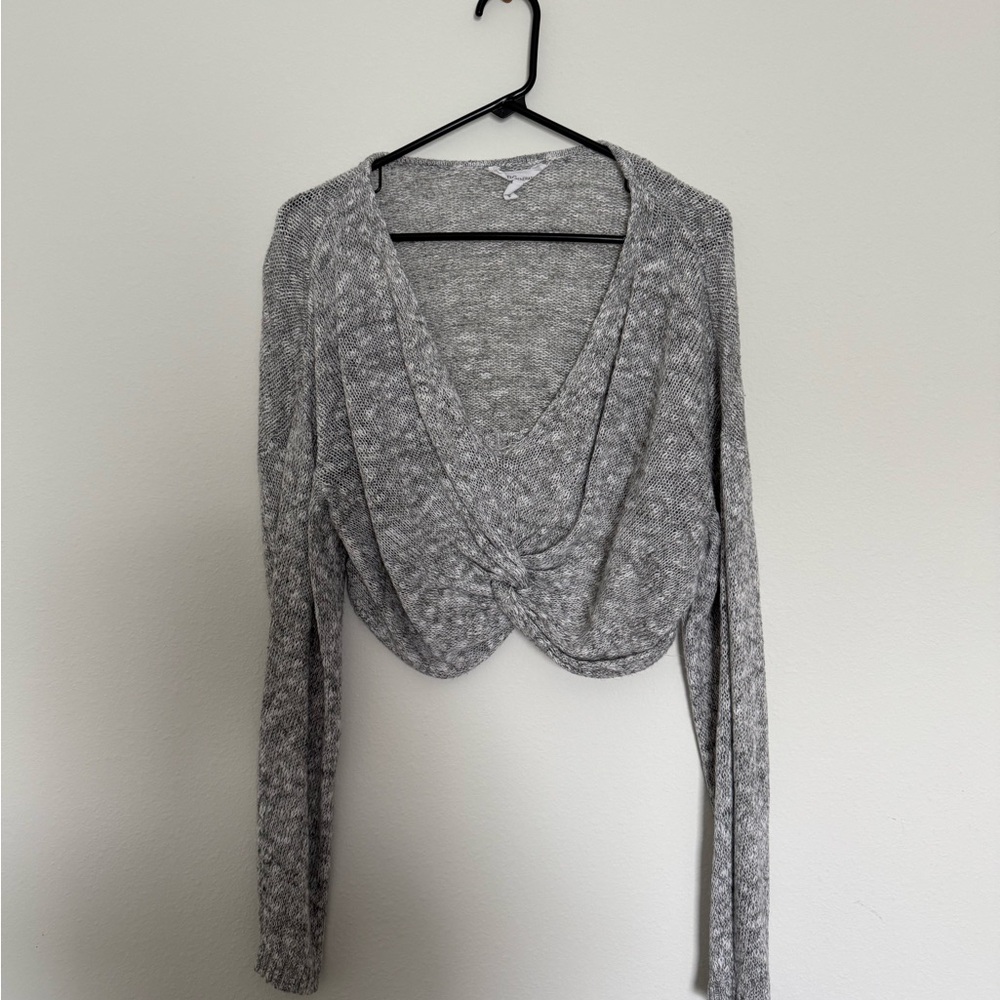 Cropped BCBG Grey women’s sweater